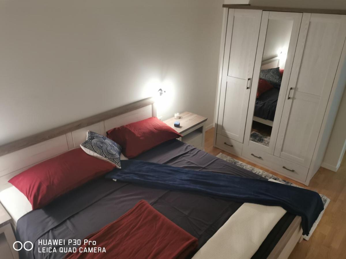 Center Pearl #new#free Reserved Parking In Garage Elevator Direct Access#business And Pleasure#city View&balcony&sunny&cafes&markets&tram#city Center#working Room#2 Toliets#2 Bedrooms Apartment *