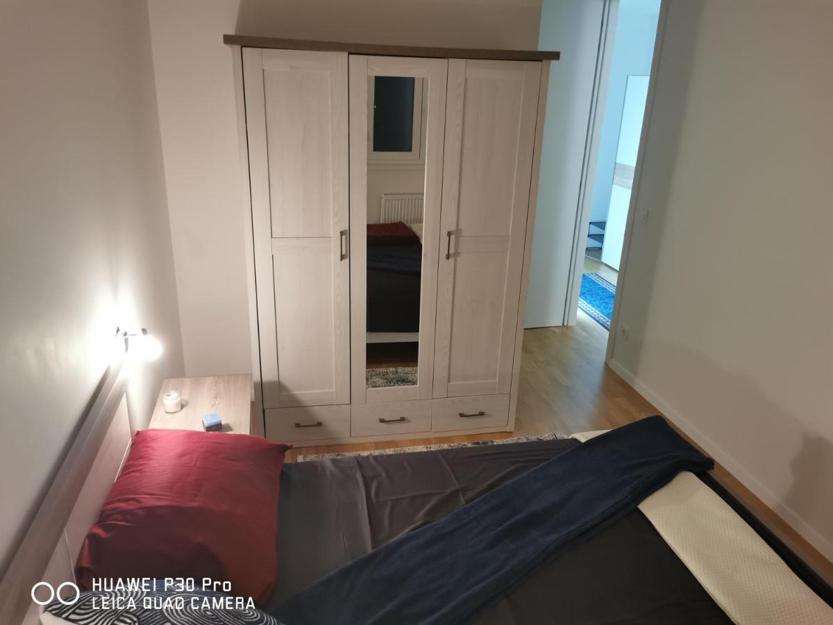 Center Pearl #new#free Reserved Parking In Garage Elevator Direct Access#business And Pleasure#city View&balcony&sunny&cafes&markets&tram#city Center#working Room#2 Toliets#2 Bedrooms Zagreb
