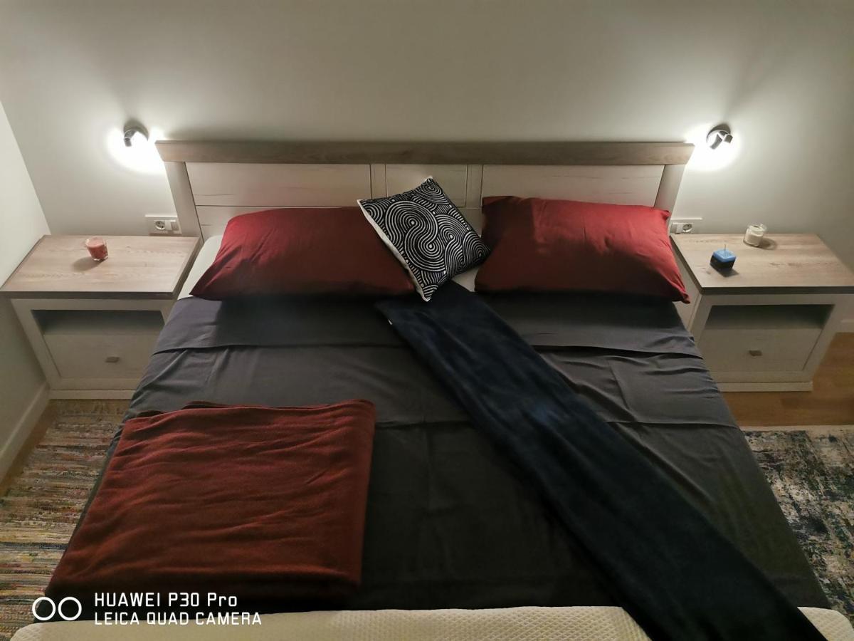 Center Pearl #new#free Reserved Parking In Garage Elevator Direct Access#business And Pleasure#city View&balcony&sunny&cafes&markets&tram#city Center#working Room#2 Toliets#2 Bedrooms Apartment