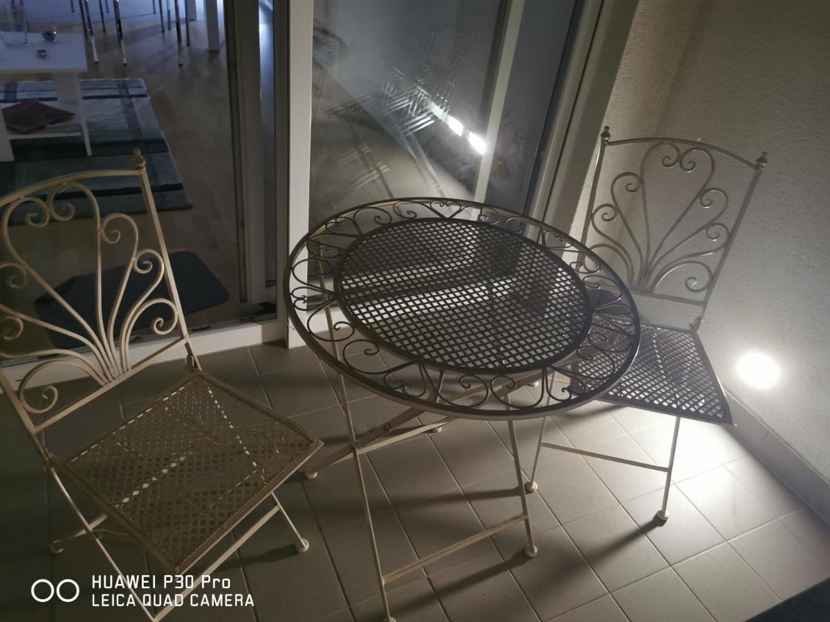 Center Pearl #new#free Reserved Parking In Garage Elevator Direct Access#business And Pleasure#city View&balcony&sunny&cafes&markets&tram#city Center#working Room#2 Toliets#2 Bedrooms Apartment Zagreb