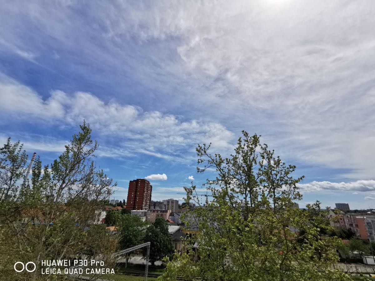 Apartment Center Pearl #new#free Reserved Parking In Garage Elevator Direct Access#business And Pleasure#city View&balcony&sunny&cafes&markets&tram#city Center#working Room#2 Toliets#2 Bedrooms Zagreb