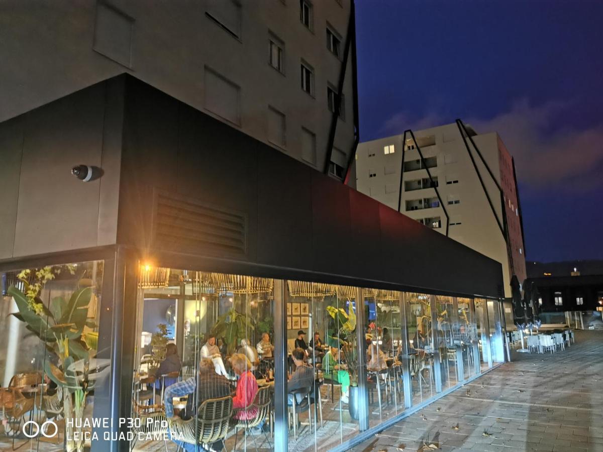 Center Pearl #new#free Reserved Parking In Garage Elevator Direct Access#business And Pleasure#city View&balcony&sunny&cafes&markets&tram#city Center#working Room#2 Toliets#2 Bedrooms *